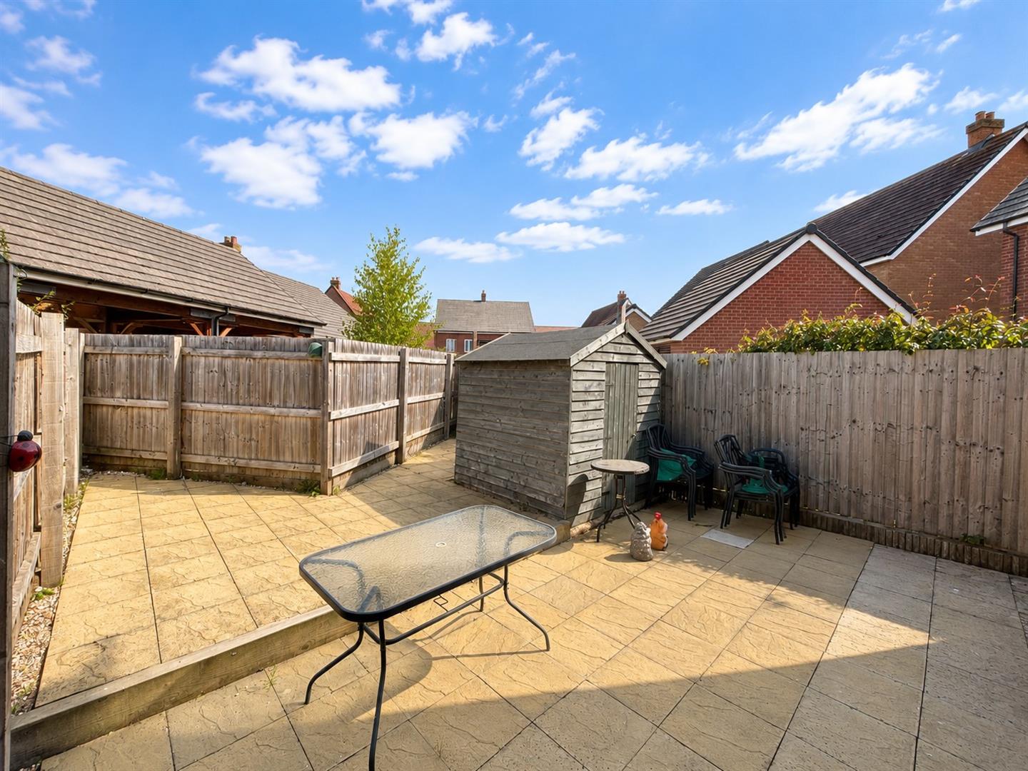 Hovingham Drive, Great Denham, Bedford